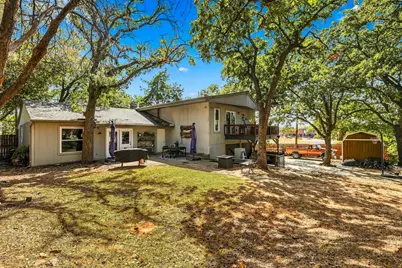 1003 Hopkins Drive, Denton, TX 76205 - Photo 24