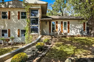 1003 Hopkins Dr, Denton, TX 76205 - Photo 2