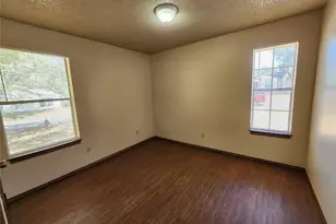 3211 Eastridge Dr, Haltom City, TX 76117 - Photo 12
