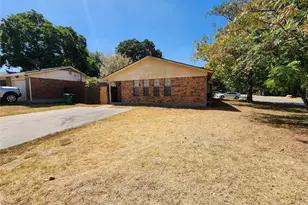 3211 Eastridge Dr, Haltom City, TX 76117 - Photo 1