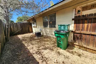 3211 Eastridge Dr, Haltom City, TX 76117 - Photo 14