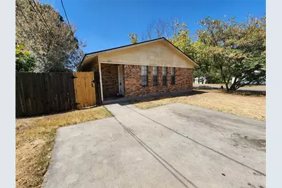 3211 Eastridge Drive, Haltom City, TX 76117 - Photo 2