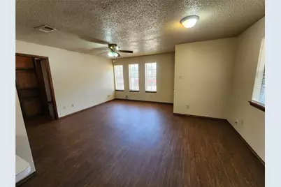 3211 Eastridge Drive, Haltom City, TX 76117 - Photo 4
