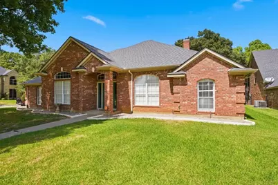 1005 Saint Andrews Drive, Mansfield, TX 76063 - Photo 2