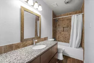5511 Creek Valley Dr, Arlington, TX 76018 - Photo 18