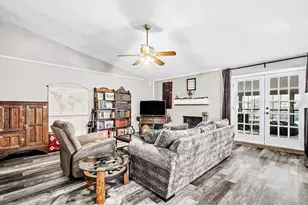 2119 Lavon Creek Ln, Arlington, TX 76006 - Photo 4