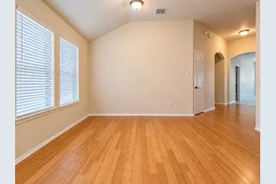 625 Soledad, Arlington, TX 76002 - Photo 2