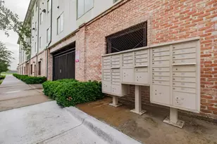 3221 Elihu St, Dallas, TX 75210 - Photo 10
