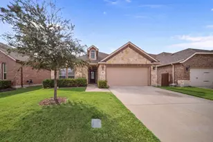 908 Lake Sierra Wy, Little Elm, TX 75068 - Photo 2
