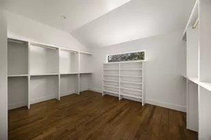 3847 Shady Hill Dr, Dallas, TX 75229 - Photo 28