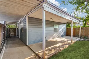 1509 W Morphy St, Fort Worth, TX 76104 - Photo 2