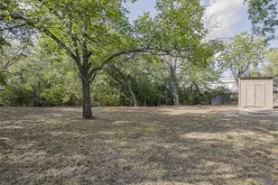 313 Highland Ave, Waxahachie, TX 75165 - Photo 22