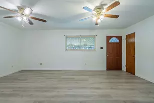 1105 Belle St, Bedford, TX 76022 - Photo 2