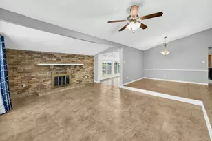 3820 Aspenwood Dr, Bedford, TX 76021 - Photo 10