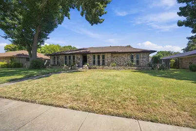 1030 Shadywood Lane, DeSoto, TX 75115 - Photo 4