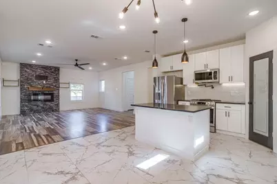 2921 Gipson Street, Fort Worth, TX 76111 - Photo 6