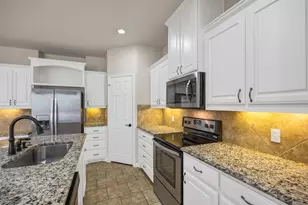 112 Terra Verde Ct, Waxahachie, TX 75165 - Photo 10