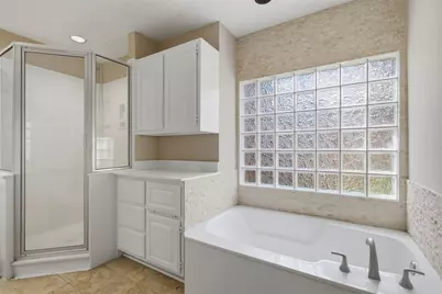 2202 Green Gate Drive, Arlington, TX 76012 - Photo 14