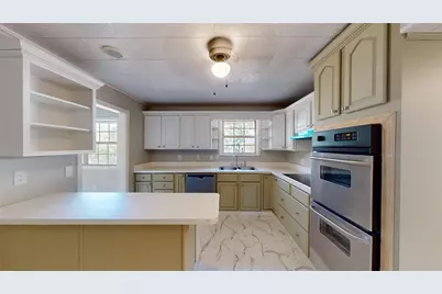 1105 S Ridgeway Drive, Cleburne, TX 76033 - Photo 6