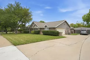 6521 Riviera Dr, North Richland Hills, TX 76180 - Photo 8