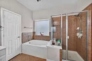412 Roundrock Ln, Fort Worth, TX 76140 - Photo 16