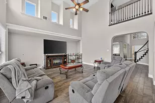 412 Roundrock Ln, Fort Worth, TX 76140 - Photo 8