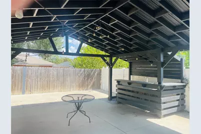 2534 Las Villas Avenue, Dallas, TX 75211 - Photo 10
