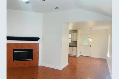 2534 Las Villas Avenue, Dallas, TX 75211 - Photo 4