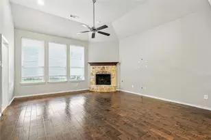 1136 Crest Meadow Dr, Fort Worth, TX 76052 - Photo 10