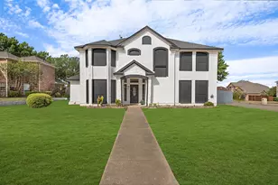 101 Boulder Creek Dr, DeSoto, TX 75115 - Photo 1