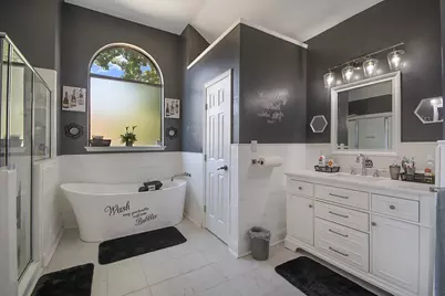 101 Boulder Creek Drive, DeSoto, TX 75115 - Photo 2