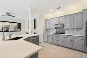 2721 Gold Rush Ln, Carrollton, TX 75007 - Photo 12
