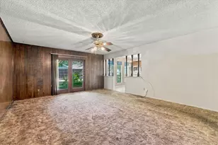 200 Quail Creek Dr, Crowley, TX 76036 - Photo 26