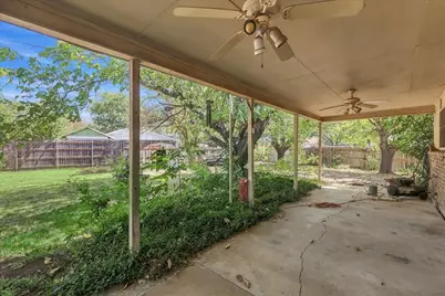 200 Quail Creek Drive, Crowley, TX 76036 - Photo 10