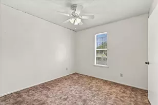 200 Quail Creek Dr, Crowley, TX 76036 - Photo 4