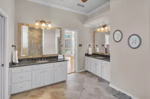 173 Cattlebaron Parc Dr, Fort Worth, TX 76108 - Photo 12