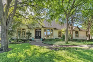 173 Cattlebaron Parc Dr, Fort Worth, TX 76108 - Photo 2