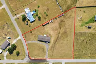 5812 Black Springs Ln, Joshua, TX 76058 - Photo 2