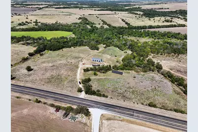 6927 State Highway 22, Bynum, TX 76631 - Photo 14