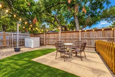 403 E Franklin Street #A, Grapevine, TX 76051 - Photo 20