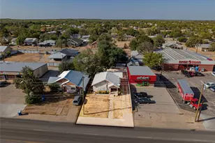 1208 W Walker St, Breckenridge, TX 76424 - Photo 16