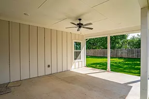 2204 Salina Cir, Granbury, TX 76048 - Photo 34