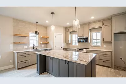 2204 Salina Circle, Granbury, TX 76048 - Photo 2