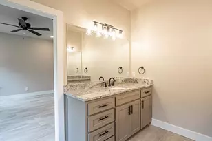 2204 Salina Cir, Granbury, TX 76048 - Photo 22
