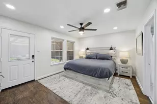 630 W Neely St, Dallas, TX 75208 - Photo 12