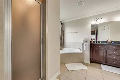 7622 W Shore Drive, The Colony, TX 75056 - Photo 16