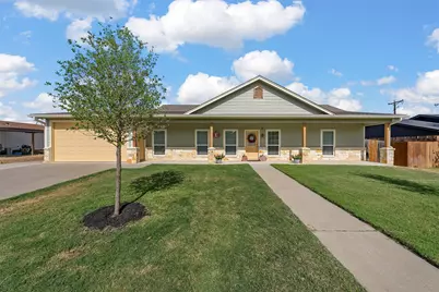 505 David Davis Drive, McGregor, TX 76657 - Photo 1