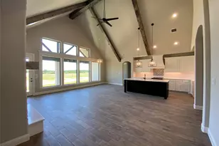 592 Lydia Ln, Granbury, TX 76049 - Photo 2