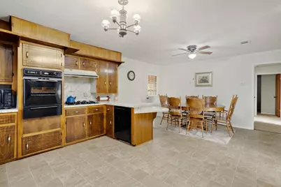 515 E Day Street, Denison, TX 75021 - Photo 6