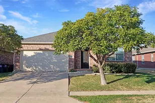 14620 Little Anne Dr, Little Elm, TX 75068 - Photo 2